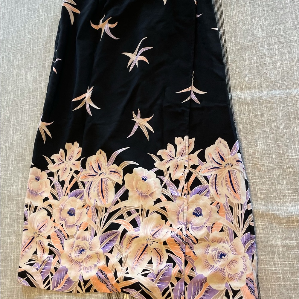 Sag Harbor Vintage Black Purple Orchid Wrap Skirt